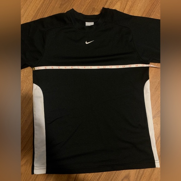 NIKE black and white logo y2k basic crew neck t-shirt - Picture 4 of 8